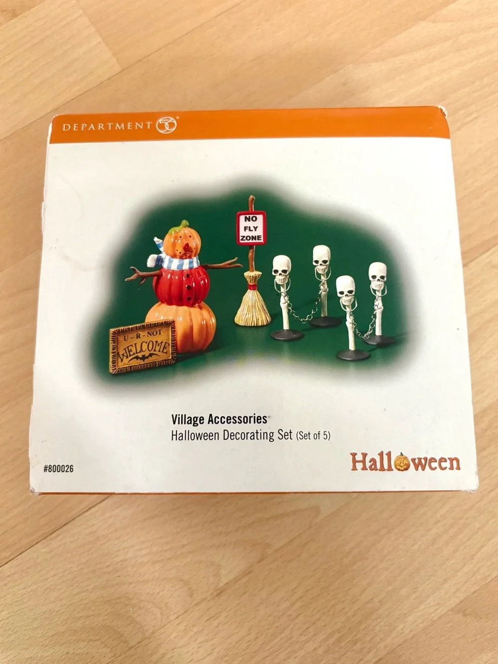 Department 56 Halloween Village Accessories Decorating Set Pumpkin Skulls Broom